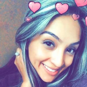 Meet your Posher, Evelyn